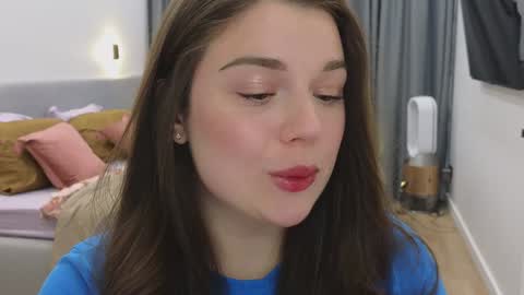Snapshot of tutti_frutti_ chatting on February 6, 8:45 pm Ariana online show from February 6, 8:45 pm