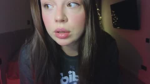 Snapshot of tutti_frutti_ chatting on December 24, 8:49 pm Ariana online show from December 24, 8:49 pm