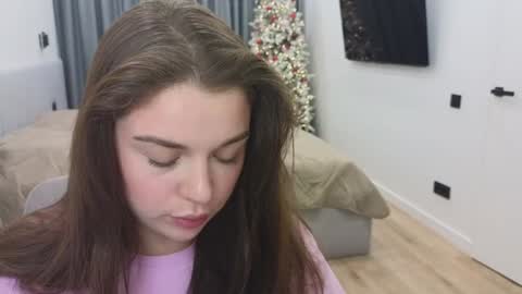 Snapshot of tutti_frutti_ chatting on December 29, 9:09 pm Ariana online show from December 29, 9:09 pm