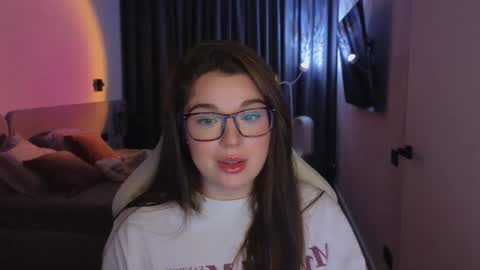 Snapshot of tutti_frutti_ chatting on October 3, 8:58 pm Ariana online show from October 3, 8:58 pm
