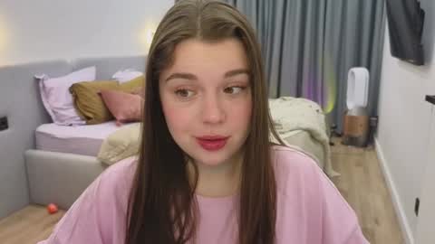 Snapshot of tutti_frutti_ chatting on January 21, 9:15 pm Ariana online show from January 21, 9:15 pm