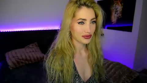 MayCarrey online show from February 25, 9:58 pm