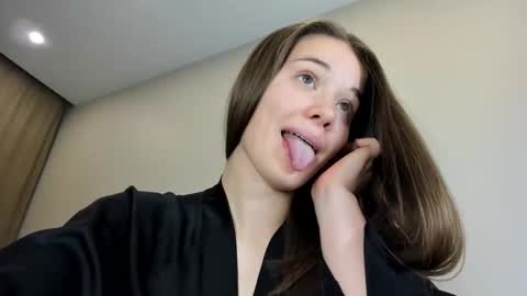 new hot online show from September 20, 4:44 am