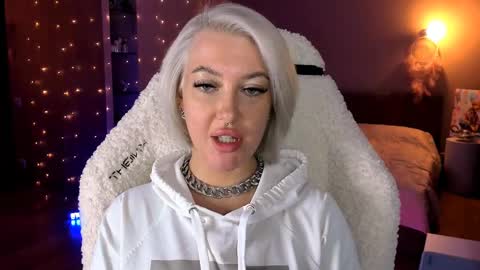 Snapshot of tykioty_miley chatting on January 26, 2:41 pm Miley online show from January 26, 2:41 pm