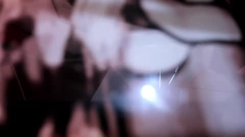 Snapshot of tylla_ chatting on February 17, 3:04 am online show from February 17, 3:04 am