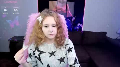 Snapshot of uco_mon chatting on October 27, 2:56 pm Uco online show from October 27, 2:56 pm