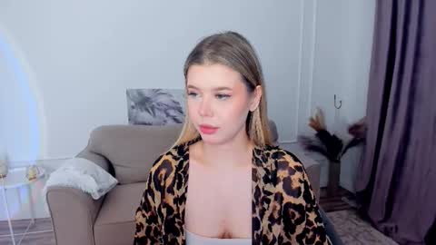 Alice online show from January 12, 8:14 pm