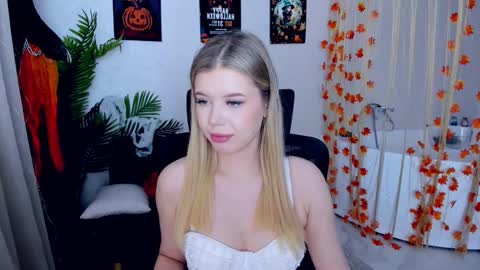 Alice online show from November 4, 12:32 pm