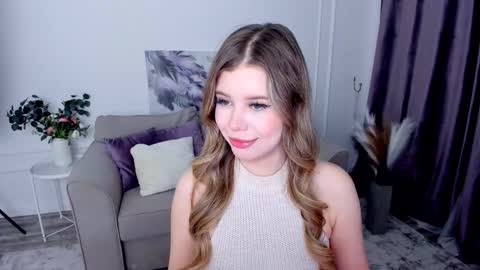 Alice online show from October 4, 8:02 pm