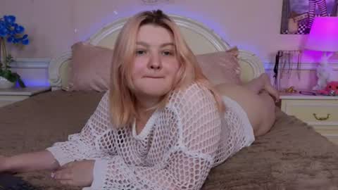 Unholy Lady online show from August 3, 6:28 am