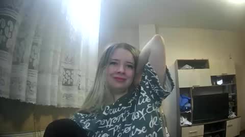 Snapshot of universeemily chatting on October 14, 7:22 am UniverseEmily online show from October 14, 7:22 am