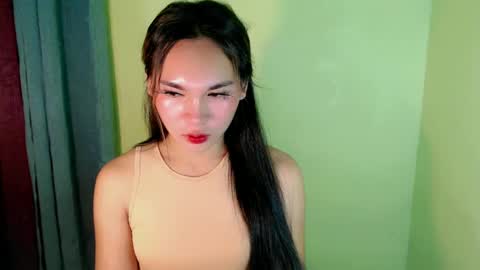 Snapshot of ur_innocent_girlx chatting on February 20, 3:30 pm QUEENSY online show from February 20, 3:30 pm