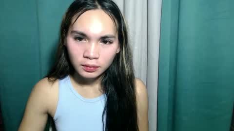 Snapshot of ur_innocent_girlx chatting on February 8, 2:58 am QUEENSY online show from February 8, 2:58 am