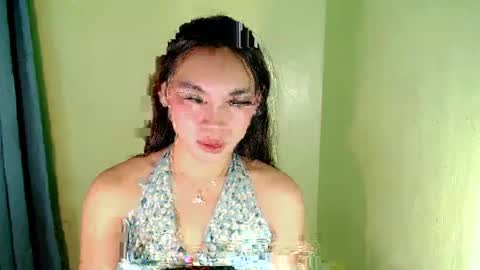Snapshot of ur_innocent_girlx chatting on March 9, 1:04 pm QUEENSY online show from March 9, 1:04 pm