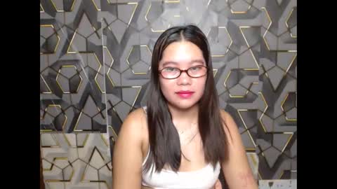 ur_prettychelsie18 online show from June 4, 6:56 pm