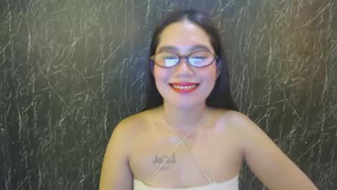 ur_prettychelsie18 online show from April 27, 5:04 am