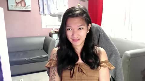 Snapshot of urasian_newra chatting on October 6, 5:51 pm NEWRA ALLISON online show from October 6, 5:51 pm