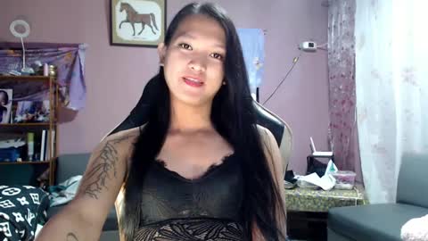 Snapshot of urasian_newra chatting on February 21, 10:28 am NEWRA ALLISON online show from February 21, 10:28 am