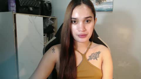 Snapshot of urasianfuckprincessxxx chatting on February 1, 9:29 pm urasianfuckprincessxxx online show from February 1, 9:29 pm