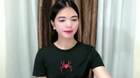 urcutie_ayah online show from November 4, 8:52 am