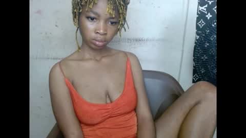 urflirtydoll online show from September 28, 7:52 pm