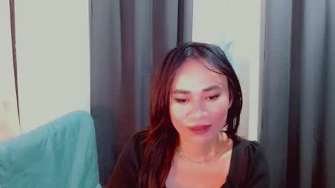 urlovely_che online show from November 16, 5:31 am