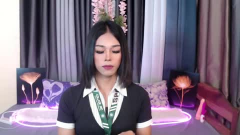 urlovely_jemma online show from July 17, 12:15 am