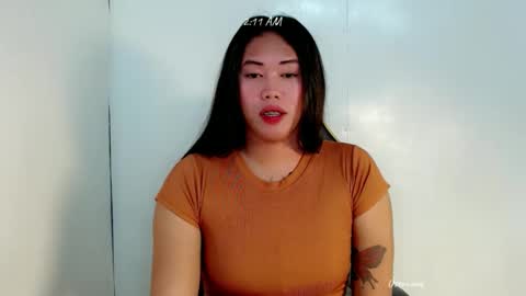 Snapshot of urlovely_sofie chatting on October 17, 6:11 pm Sofie online show from October 17, 6:11 pm