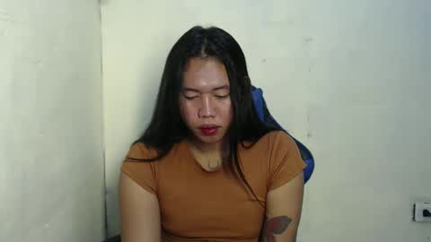 Snapshot of urlovely_sofie chatting on September 12, 12:55 am Sofie online show from September 12, 12:55 am