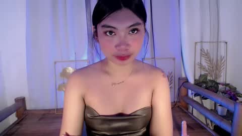 urpinay_sandra69 online show from April 29, 9:23 am