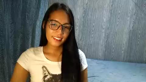 queen julia not into CHEAPGUY online show from June 9, 1:43 pm