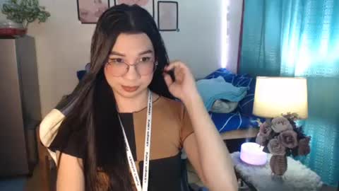 Snapshot of urwetasianprincessxx chatting on January 7, 10:55 am Ashley Kate Mateo Gray online show from January 7, 10:55 am