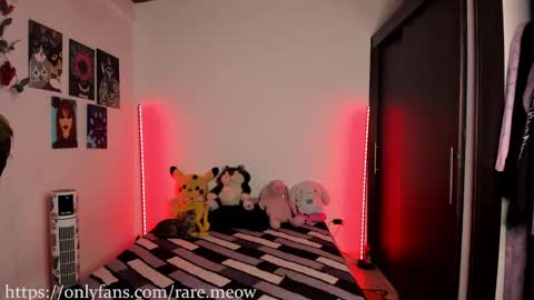    online show from February 7, 9:48 pm