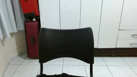 Vah Oliver online show from January 17, 9:00 pm