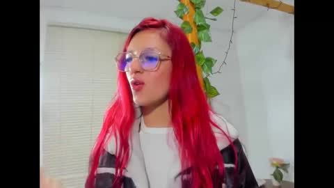vaiiolett__ online show from November 25, 12:29 pm