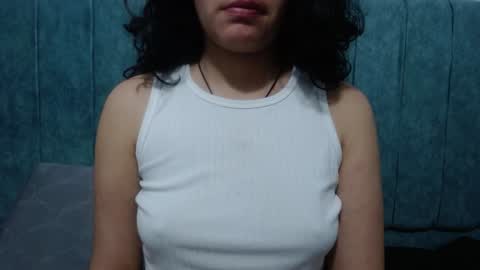 Snapshot of vainilla_cam chatting on December 20, 2:08 am Vainilla online show from December 20, 2:08 am