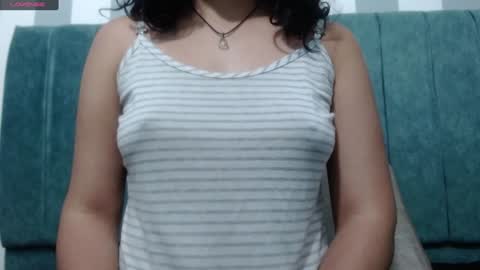 Snapshot of vainilla_cam chatting on February 8, 2:04 am Vainilla online show from February 8, 2:04 am