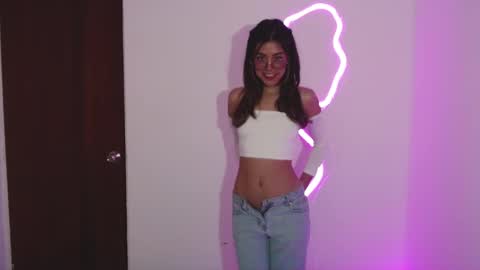 Hi I am Valcooky online show from May 6, 4:16 am