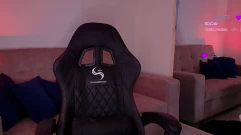 valen online show from March 11, 10:56 pm