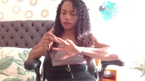 Valen Ferrer online show from April 28, 8:24 pm
