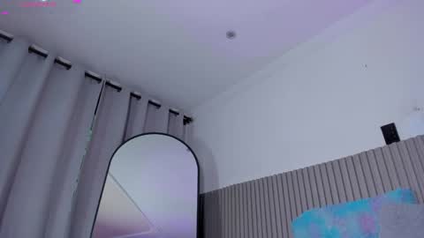 Valentina online show from June 6, 7:31 pm