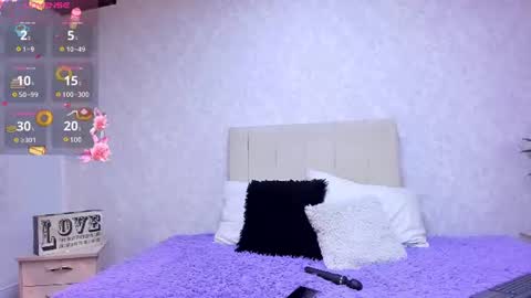 valentinarivers online show from June 24, 12:59 pm
