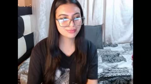 valentinasmith18 online show from July 7, 6:47 am