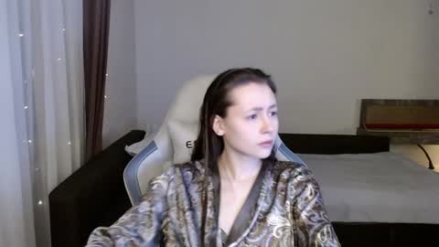Snapshot of valents_cherry chatting on January 25, 6:43 pm Valentina online show from January 25, 6:43 pm