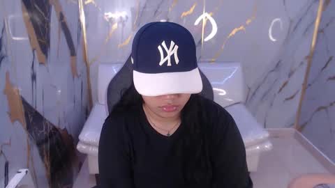 Snapshot of valeri_harpers4 chatting on September 19, 7:13 pm valeri_harpers4 online show from September 19, 7:13 pm