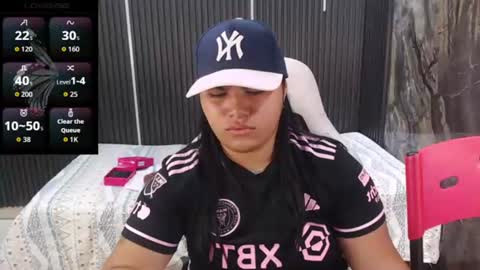 valeri_harpers4 online show from July 28, 7:39 pm