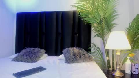 valeri_tafur online show from October 25, 11:07 am