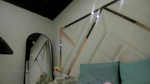 valeria_gil_ online show from July 1, 9:14 pm