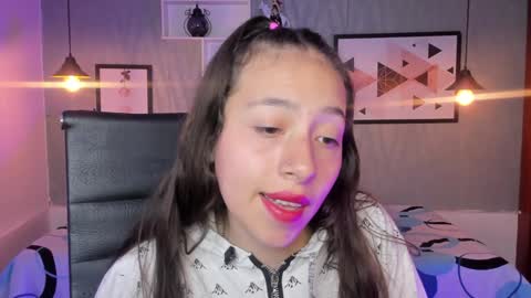 Snapshot of valeria_rossi7 chatting on December 12, 1:49 pm Valeria online show from December 12, 1:49 pm