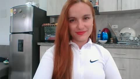 valeriafrannco online show from June 3, 9:42 pm